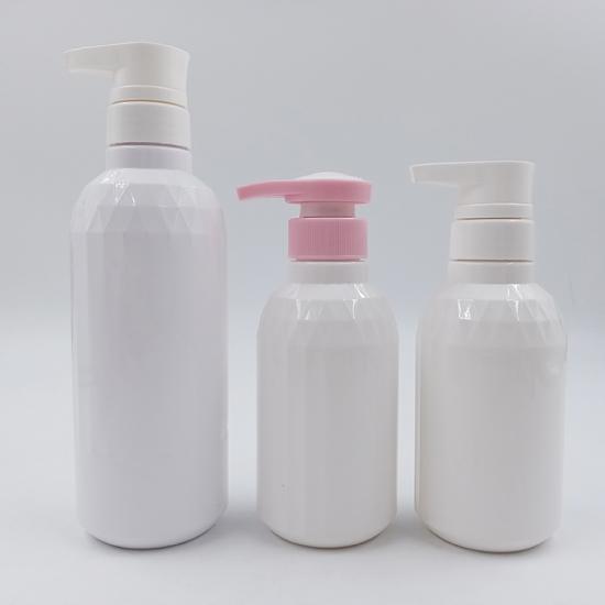 White Plastic Shampoo Bottles Containers